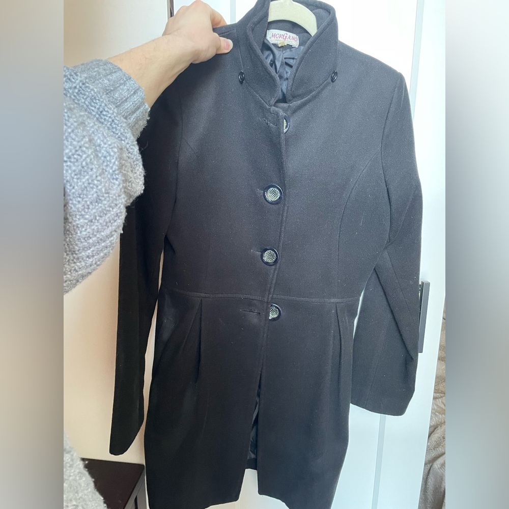 Black coat - Picture 2 of 11